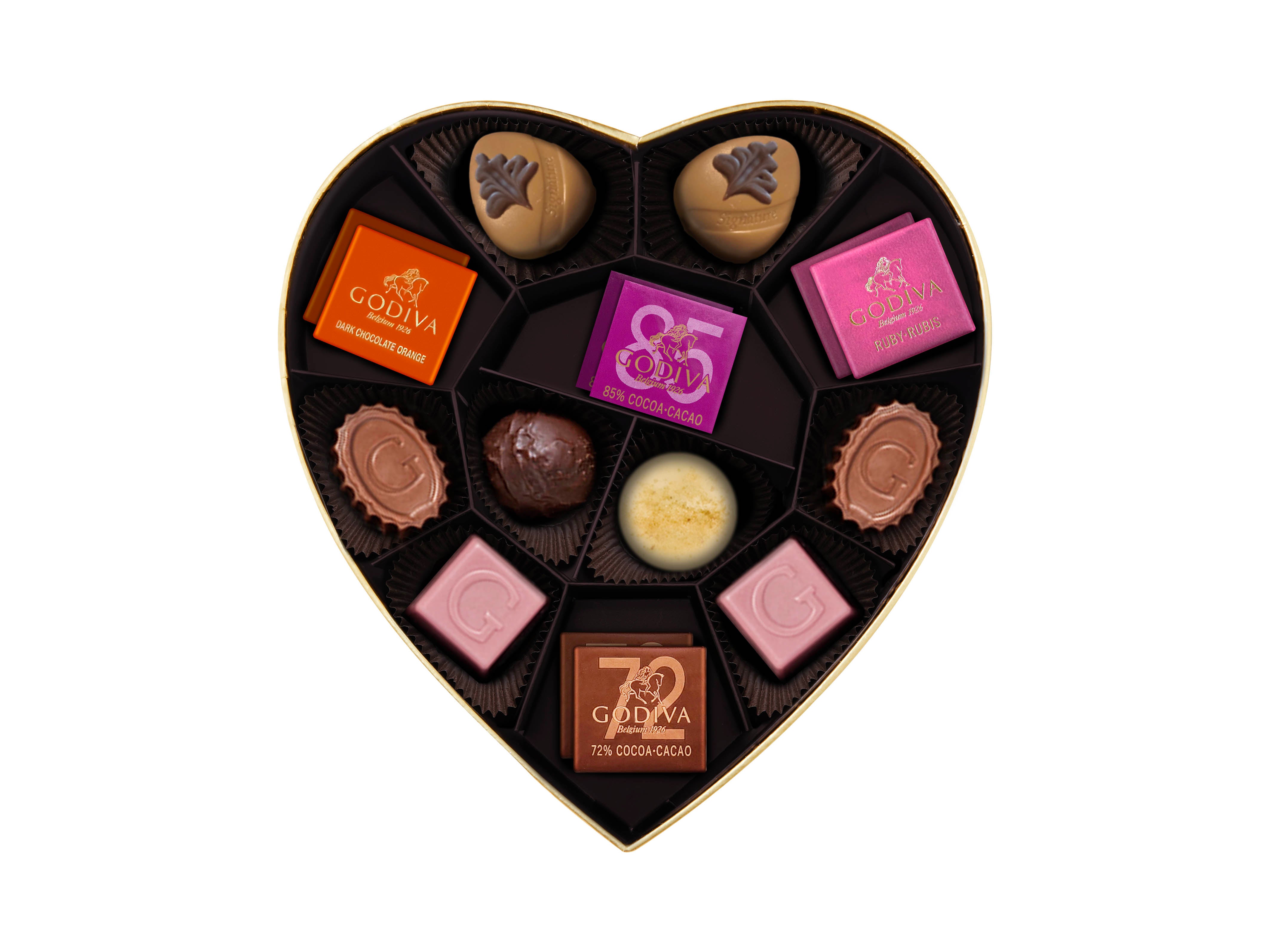 godiva-celebrative-collection-heart-gift-box-16pcs-open.jpg